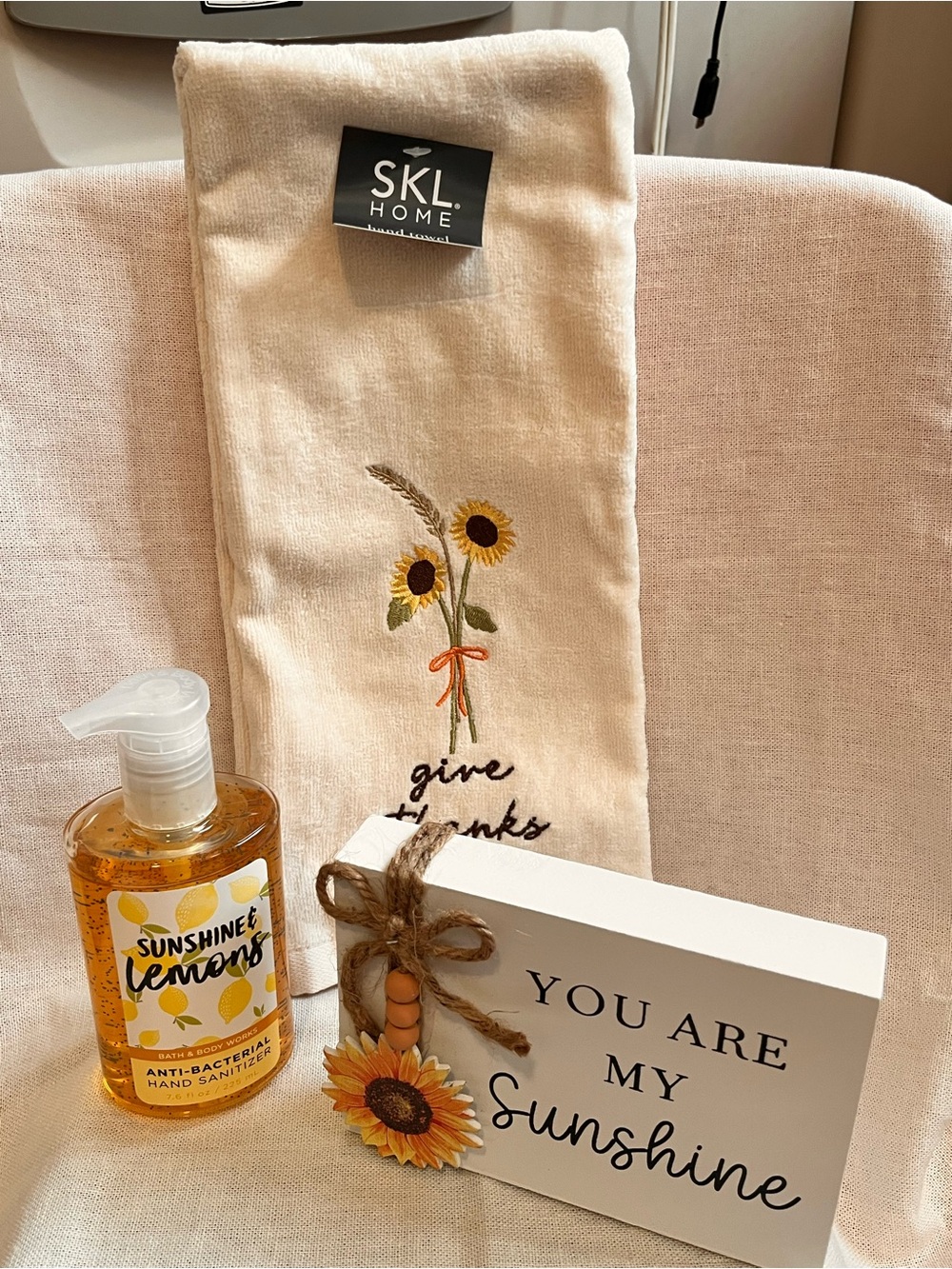 SKL Home Cream Hand Towel with Sunflower Embroidery Bundle